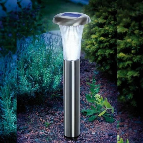 Vesuv LED-Solarleuchte Edelstahl