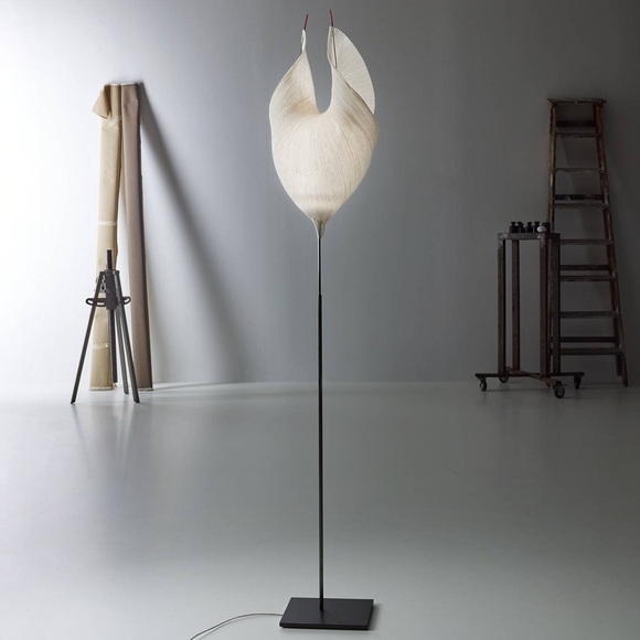 The MaMo Nouchies LED Stehleuchte / Babadul - Ingo Maurer beige en papierfaser