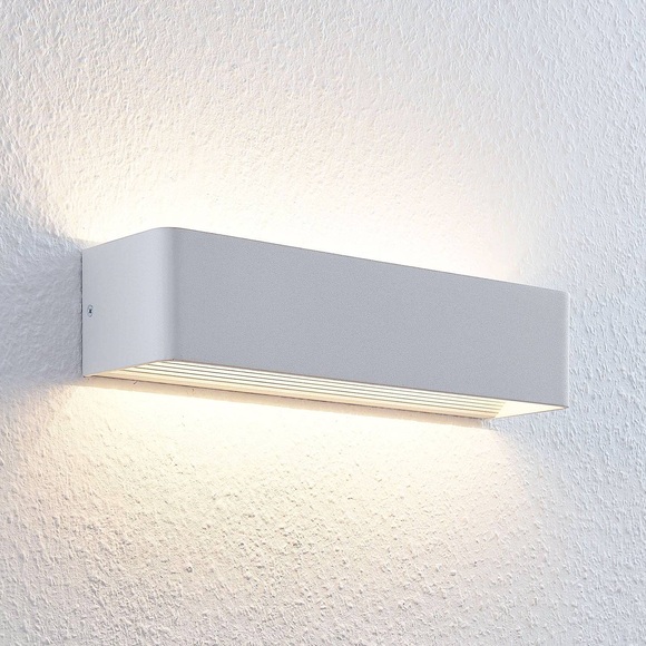 Eckige LED-Wandleuchte Lonisa für den Wohnbereich