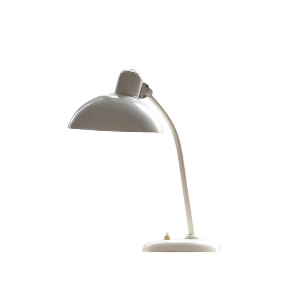 Fritz Hansen-Kaiser Idell 6556-T Tischleuchte, Weiss