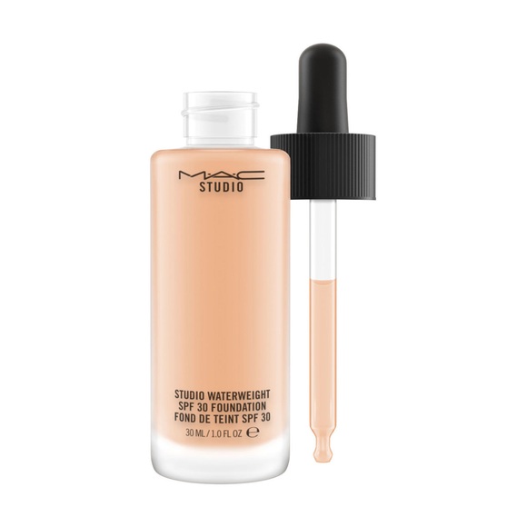 MAC NW22 Studio Waterweight SPF 30/PA++ Foundation 30ml