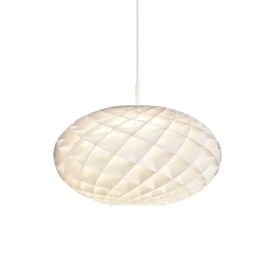 Patera Oval Pendelleuchte / Leuchtmittel E27 - Ø 50 cm - Waben-PVC - Louis Poulsen weiß en plastikmaterial