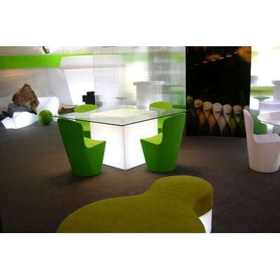 Zoe Stuhl - Slide rot en plastikmaterial