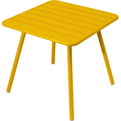 Luxembourg quadratischer Tisch / vier Tischbeine - für 2 bis 4 Personen - 80 x 80 cm - Fermob gelb en metall