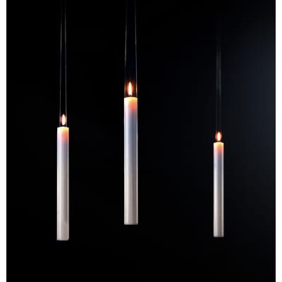 Ingo Maurer Fly Candle Fly! Wachskerze mit Aufhängeseil