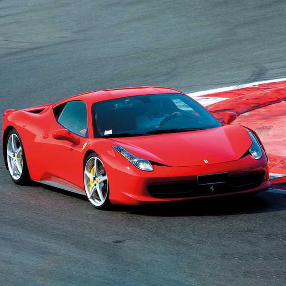Rennstrecke: 1 Runde in einem Ferrari F458 Italia auf dem Autodromo Nazionale di Monza
