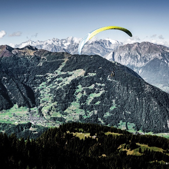 Abenteuer Tandem-fliegen: Einführungskurs Und Flug Für 1 Person In Verbier, Schweiz - Geschenkbox Unisex