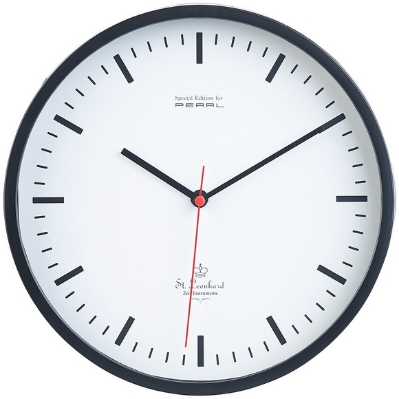 St. Leonhard Analoge Wand-Bahnhofsuhr mit Quarz-Uhrwerk und Aufhänge-Öse, Ø 22,5 cm