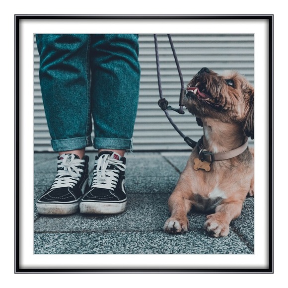 Poster im Rahmen Alu rund in schwarz im Format 45 x 30 cm