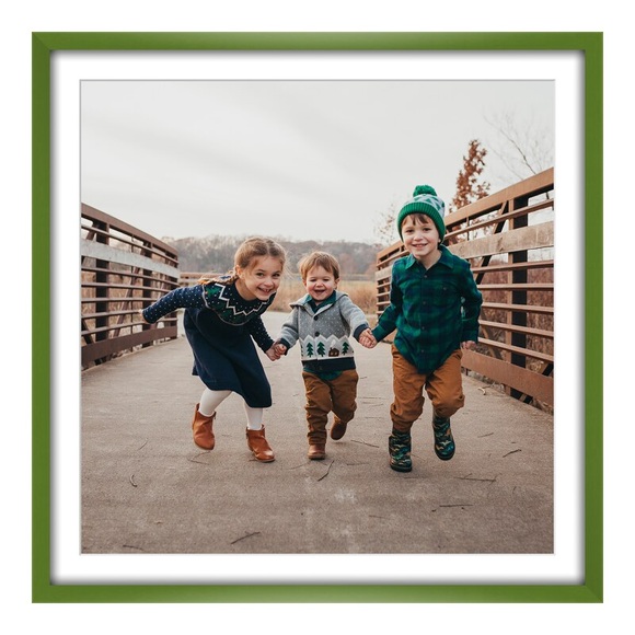 Foto auf Poster im Format 40 x 40 cm im Holzrahmen im Format 40 x 40 cm, grün in grün quadratisch im Format 40 x 40 cm