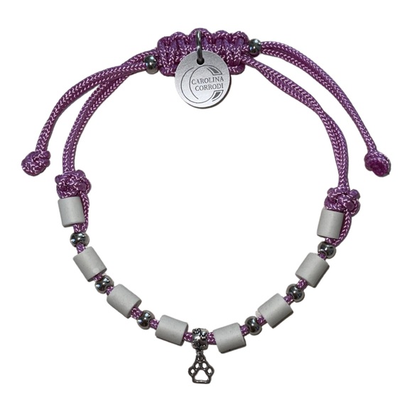 Carolina Corrodi EM-Zeckenhalsband aus Tau mit EM Perlen - violett