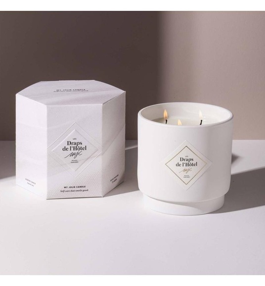 My Jolie Candle - Duftkerze Les Draps de l'Hotel - 550 g