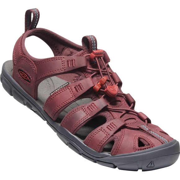 Keen Clearwater CNX Herren-Sandale rot