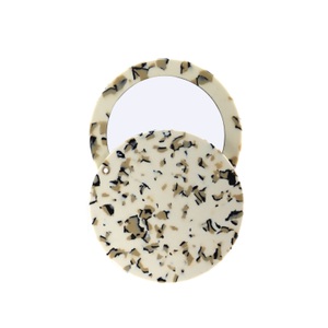 MACHETE, CIRCLE MIRROR Taschenspiegel in bunt, CIRCLE MIRROR Taschenspiegel in bunt