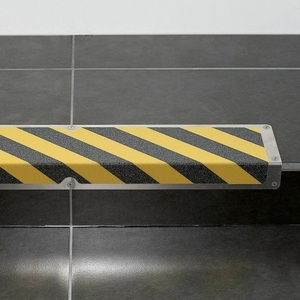 Jungheinrich PROFISHOP, Anti-Rutschplatte "Trip Hazard", LxB 635 x 114 mm