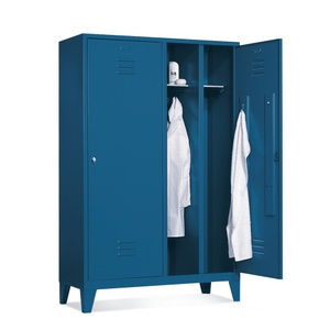 CP, C+P Garderobenschrank Classic mit 4 Abteilen, Sockel + Drehriegelverschluss, HxBxT 1.800 x 1.190 x 500 mm, C+P Garderobenschrank Classic mit 4 Abteilen, Sockel + Drehriegelverschluss, HxBxT 1.800 x 1.190 x 500 mm