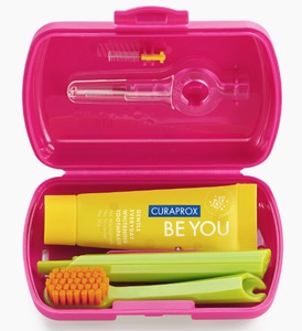 Curaprox, Curaprox Travel Set Zahnbürsten & Whitening-Zahnpasta Display (12 Stk)
