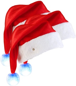 Infactory, infactory 3er Pack LED-Nikolausmütze mit leuchtendem Bommel, farbwechselnd, 3er-Set LED-Nikolausmützen mit leuchtendem Bommel, farbwechselnd