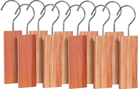 Infactory, infactory 10er-Pack Zedernholz-Blöcke mit Metallhaken gegen Motten, 10er-Pack Zedernholz-Blöcke mit Metallhaken gegen Motten
