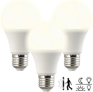 Luminea, Luminea 3er-Set LED-Lampen, Lichtautomatik, Radarsensor, 806 lm, E27, warmweiss, 3er-Set LED-Lampen, Lichtautomatik, Radarsensor, 806 lm, E27, warmweiß