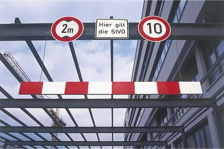 undefined, Höhenbegrenzer aus Aluminium Länge 3000 mm rot-weiß reflektierend, Höhenbegrenzer aus Aluminium, Länge 3000 mm, rot-weiß reflektierend