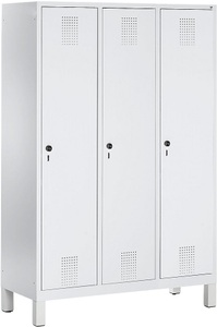 CP, CP EVOLO Garderobenschrank mit Kunststoff-Füßen, 3 Abteile, Abteilbreite 400 mm lichtgrau, Garderobenspind Evolo S 3000, Stahl, m. Füßen, 3 Abteile, Sicherheitsdrehriegelverschluss, lichtgrau RAL 7035/lichtgrau RAL 7035