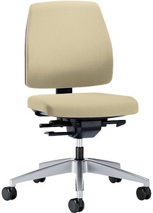 interstuhl, interstuhl Bürodrehstuhl GOAL, Rückenlehnenhöhe 430 mm Gestell brillantsilber, mit weichen Rollen beige, Sitztiefe 410 - 460 mm, 