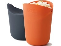 Joseph joseph, M-Cuisine Popcorn-Maschine / Set aus 2 mikrowellengeeigneten Behältern - Joseph Joseph orange/grau en plastikmaterial, Joseph Joseph M Cuisine 2 tlg. Popcorn Macher Set