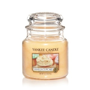 Yankee Candle, Yankee Candle Vanilla Cupcake M (Medium) - 411g, YANKEE CANDLE Vanilla Cupcake Duftkerze