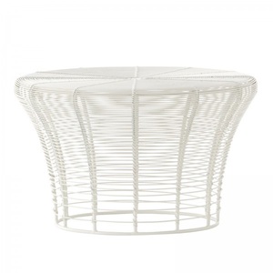 Gan Gandia Blasco, Gan Gandia Blasco Hocker / Tische Aram, 
