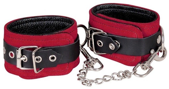 Wild Thing by Zado, Fußfesseln aus Leder, weich gepolstert, mit Karabinern und Schnallenverschlüssen, Leder Fussfessel