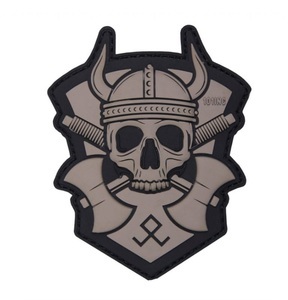 4 elements GmbH, Klettabzeichen Viking mit Axt - grau, Klettabzeichen Viking mit Axt - grau