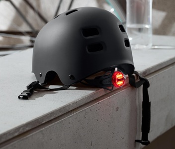 undefined, Velohelm mit LED-Rücklicht, schwarz, Velohelm mit LED-Rücklicht, schwarz