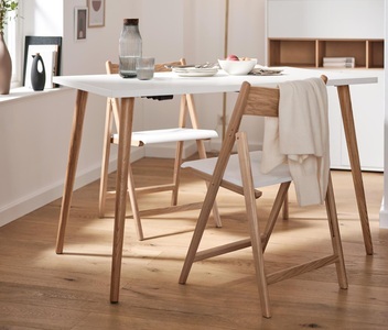 undefined, Tisch mit schnell montierbaren Beinen, Tisch mit schnell montierbaren Beinen