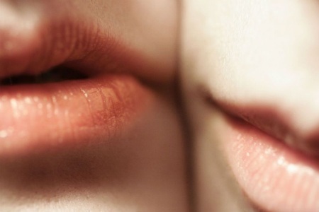 Lippenpomaden mit UV-Schutz