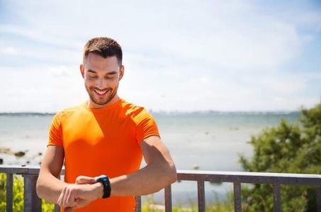 Fitnessarmbänder Fitnesstracker mit / ohne Herzfrequenzmessung