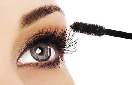 Wimperntuschen