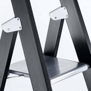 Zarges, ZARGES Schwerlast-Stehleiter einseitig begehbar 3 Sprossen inkl. Plattform, ZARGES Z600 41145 Aluminium Stufen-Stehleiter klappbar 7.7 kg