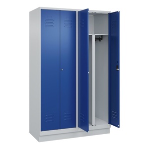 CP, C+P PSA Doppel-Spind Classic PLUS, Sockel, 4 Abteile, HxBxT 1.950 x 1.200 x 500 mm, lichtgrau, enzianblau, Zylinderschloss