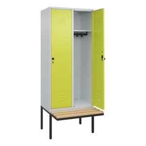CP, C+P Spind Classic PLUS, 2 Abteile, HxBxT 2.120 x 800 x 815 mm, für Vorhängeschloss, auskragende Bank aus Buche, lichtgrau, clowngrün
