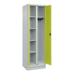 CP, C+P Mehrzweck-Putzmittelschrank Classic PLUS, Sockel, 2 Abteile, HxBxT 1.950 x 600 x 500 mm, lichtgrau, clowngrün, für Vorhängeschloss