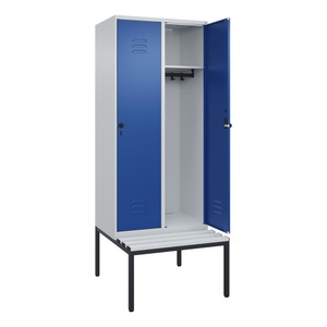 CP, C+P Spind Classic PLUS Sitzbank, 2 Abteile, lichtgrau / enzianblau, B 800 mm, Sicherheits-Drehriegel, untergebaut, Kunststoff