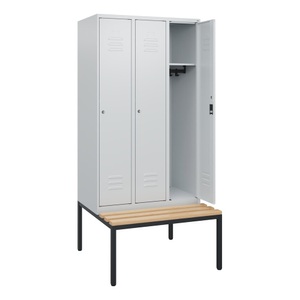CP, C+P Spind Classic PLUS, 3 Abteile, HxBxT 1.950 x 900 x 815 mm, Zylinderschloss, untergebaute Bank aus Buche, lichtgrau, lichtgrau