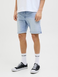 Jack & Jones Shorts »JJIORIGINAL mit stylischem Aufschlag und Knopf«, mit stylischem Aufschlag