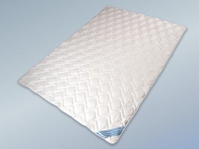 KYBURZ, Sommerduvet, Kyburz, »Seide«, Kyburz Einziehdecke »Seide«, leicht, Füllung 60% entbastete Wildseide und 40% Baumwolle, Bezug 100% Baumwollfeingewebe weiss, mit Wellensteppung, (1 St.)