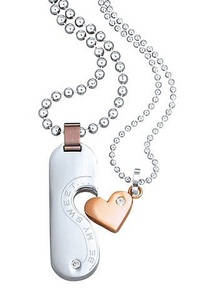 FIRETTI, Firetti Schmuckset »Herz« (Set, 4 tlg.), Firetti Schmuckset »Multipack Schmuck Geschenk Halsketten LIEBE«, (Set, 4 tlg.), mit Zirkonia (synth.)