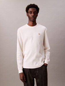 Calvin Klein Jeans Langarmshirt »LS WAFFLE BADGE CREWNK TEE«, Mit Rundhalsausschnitt