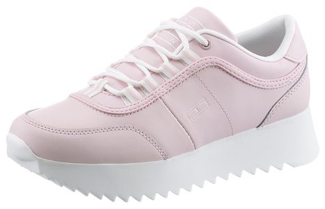 TOMMY JEANS, Tommy Jeans Plateausneaker »TOMMY JEANS HIGH CLEATED SNEAKER«, in nachhaltiger Verarbeitung, 