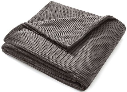 Bruno Banani Wohndecke »Shakira«, Kuscheldecke mit Prägedruck, 150x200 cm