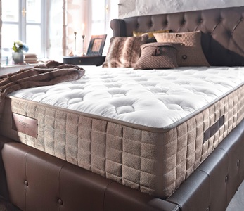 YATAS, Bonnellfederkernmatratze »Majestät Luxus«, Yatas, 30 cm hoch, Yatas Bedding Bonnellfederkernmatratze »Majestät Luxus«, 30 cm hoch, 201 Federn, (1 St.), einzigartiges Matratzendesign, als Wendematratze nutzbar